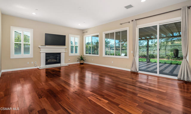 Image 9 of 46 For 7375 Elk Run Way