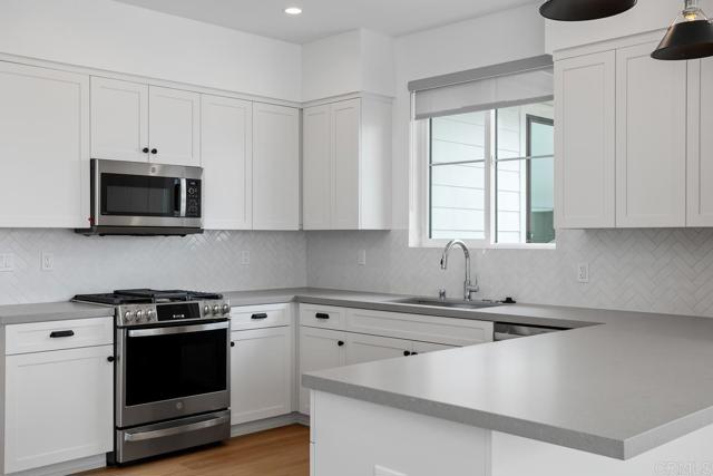 Detail Gallery Image 7 of 17 For 1215 Stonemark Place Adu,  Vista,  CA 92081 - 2 Beds | 1 Baths