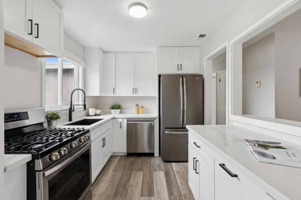 564E1658 21B9 453B 826E 034Aa05873A1 812 Burns Court, Pacifica, Ca 94044 &Lt;Span Style='BackgroundColor:transparent;Padding:0Px;'&Gt; &Lt;Small&Gt; &Lt;I&Gt; &Lt;/I&Gt; &Lt;/Small&Gt;&Lt;/Span&Gt;