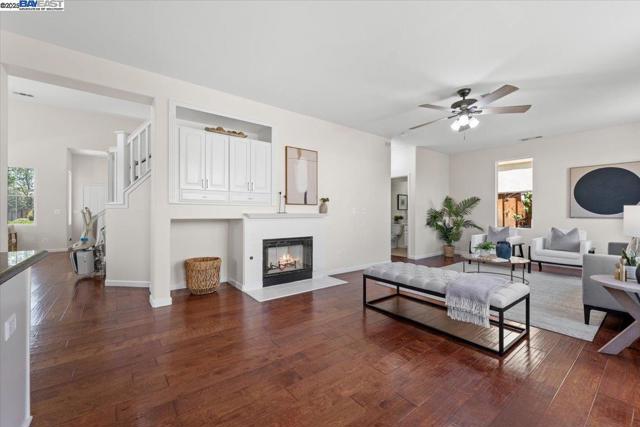 4775 Mahogany St, Dublin CA: https://media.crmls.org/mediaz/564e6f20-8808-45f9-866b-0441dc28bcf2.jpg
