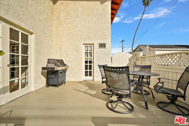 1501 Oak Avenue, Manhattan Beach, California 90266, 4 Bedrooms Bedrooms, ,2 BathroomsBathrooms,Residential,Sold,Oak,25504879