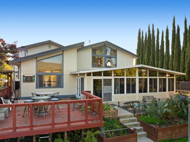 44500 Parkmeadow Drive, Fremont CA: https://media.crmls.org/mediaz/564ee514-c873-44e0-9036-8f0ea31daf02.jpg