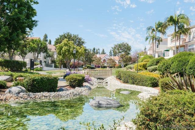 5580 Renaissance Ave, San Diego CA: https://media.crmls.org/mediaz/564ef9bd-2a1b-4f21-ac51-70245ea94410.jpg