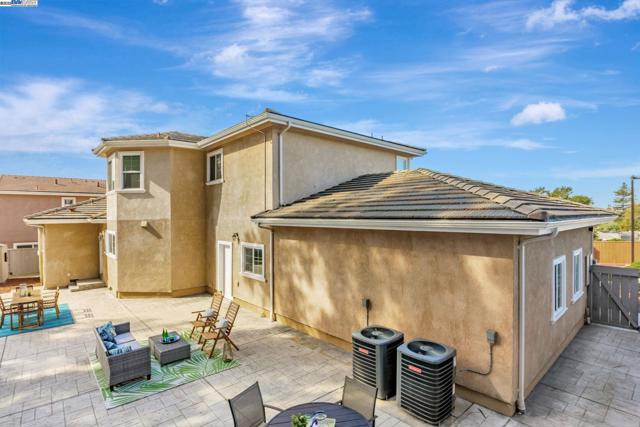 4597 Edwards Ln., Castro Valley CA: https://media.crmls.org/mediaz/564f35d0-9541-4b4c-8fca-94c838584eb6.jpg