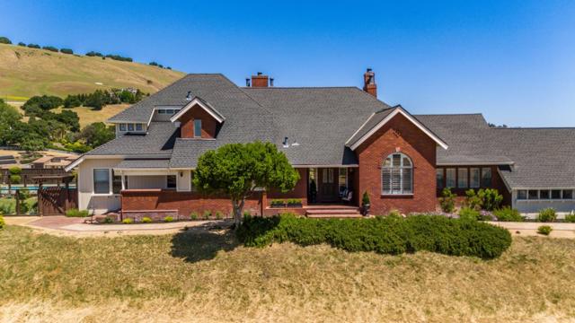 2525 Bridle Path Drive, Gilroy CA: https://media.crmls.org/mediaz/564fc287-36d8-4268-899d-62b319d3ad2a.jpg