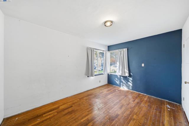 17472 Via Segundo, San Lorenzo CA: https://media.crmls.org/mediaz/5650377d-6c4f-40f8-b73c-5483df343f35.jpg