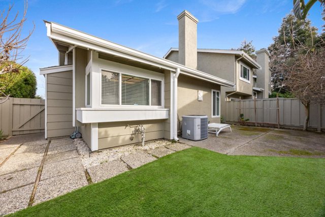 34203 Petard Ter, Fremont CA: https://media.crmls.org/mediaz/565093f5-1997-4480-bc18-c33b236b634e.jpg