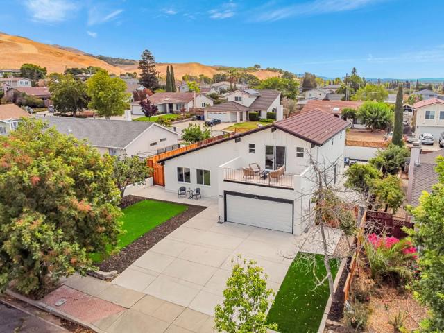 642 Mcduff Avenue, Fremont CA: https://media.crmls.org/mediaz/5650aa0f-ed8a-4e4b-afb3-1fdba83c1299.jpg