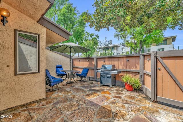 Detail Gallery Image 5 of 38 For 204 S Marengo Ave, Pasadena,  CA 91101 - 3 Beds | 2/1 Baths