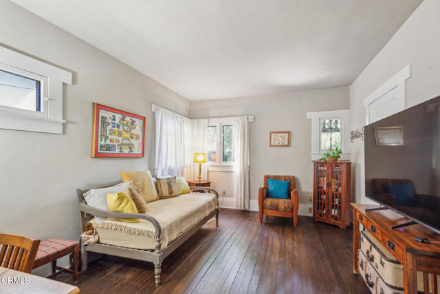 591 N Oakland Avenue, Pasadena, California 91101, 4 Bedrooms Bedrooms, ,2 BathroomsBathrooms,Residential,For Sale,591 N Oakland Avenue,CRP1-22255