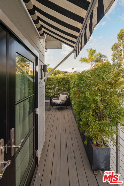 Image 9 of 22 For 806 Crescent Heights Boulevard