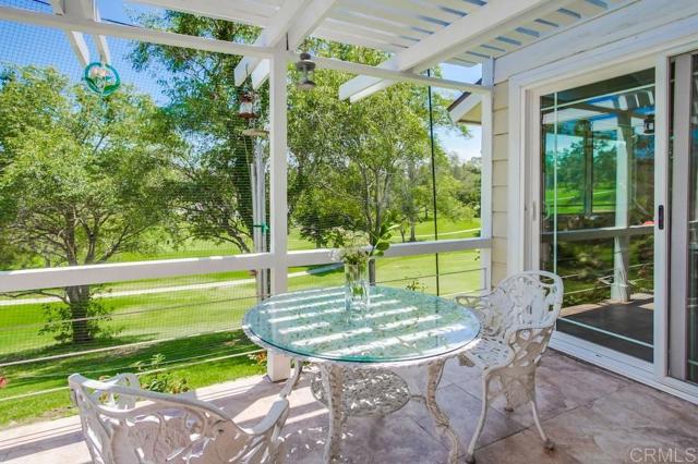 1129 La Casa Drive, San Marcos CA: https://media.crmls.org/mediaz/5652f222-0b41-4b12-b9df-23ec19dd82b9.jpg