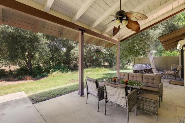 15406 Happy Holw, Pauma Valley CA: https://media.crmls.org/mediaz/5652fdc6-36b6-407b-b8dc-3a2e2a6753f6.jpg