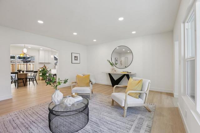 453 N Rengstorff Avenue, Mountain View CA: https://media.crmls.org/mediaz/56531256-659a-4a4b-9ee9-4b2137e57d85.jpg