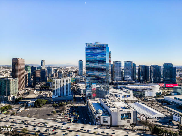 Detail Gallery Image 8 of 73 For 900 W Olympic Bld 35b,  Los Angeles,  CA 90015 - 2 Beds | 3 Baths