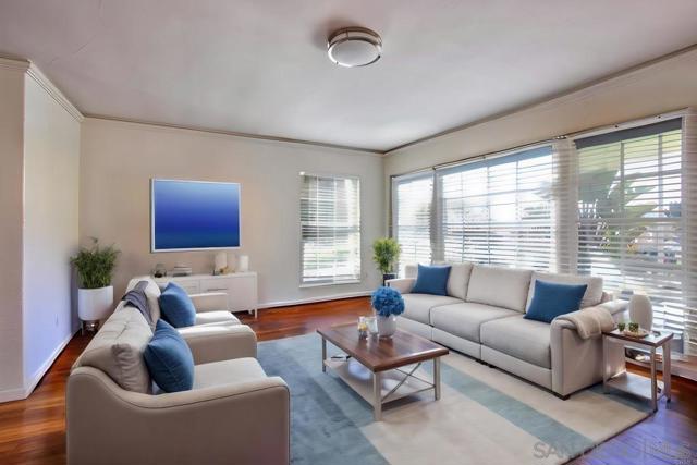 285 Fifth Ave, Chula Vista CA: https://media.crmls.org/mediaz/5653b33e-d931-47ab-bf4a-14822273fb56.jpg
