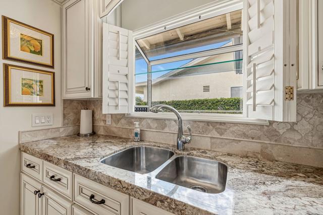 77235 Minnesota Avenue, Palm Desert CA: https://media.crmls.org/mediaz/5654aa61-2aa6-47f3-bfa4-1e4589393cd1.jpg