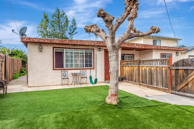 10285 Chrisland Court, San Jose CA: https://media.crmls.org/mediaz/5654c44f-b750-461b-abe4-1b9ba02379bd.jpg