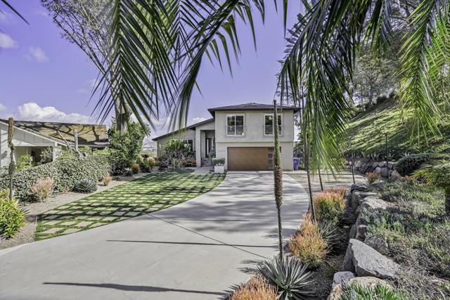 12902 Biscayne Cove, Del Mar CA: https://media.crmls.org/mediaz/56554b51-39ea-411b-bf59-6c393fec14e4.jpg