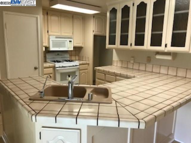 212 Elvira St, Livermore CA: https://media.crmls.org/mediaz/565595b9-db4b-486a-8cb9-4efce3fcea76.jpg