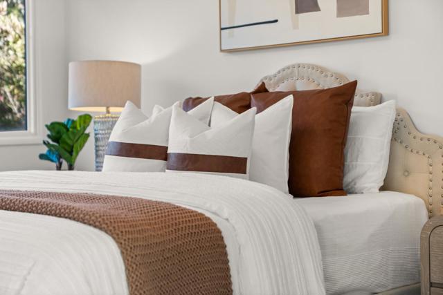 839 Banbury Lane, Millbrae CA: https://media.crmls.org/mediaz/56567276-c84e-41cd-a0e2-cf8cb79cda62.jpg