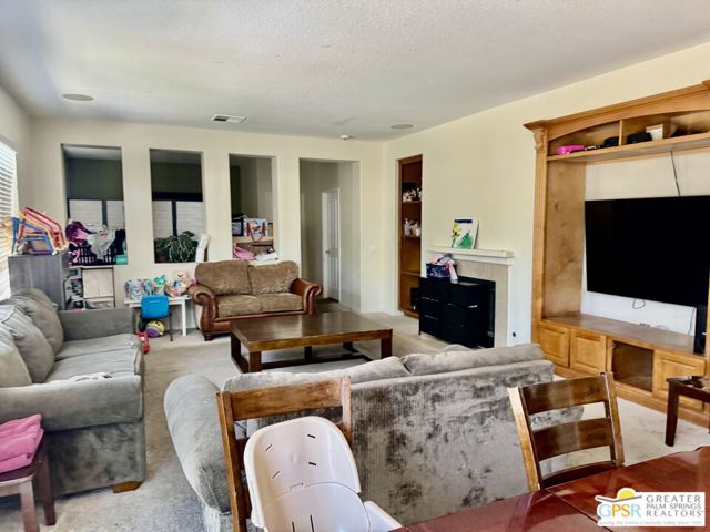 1867 Crane Avenue, San Jacinto CA: https://media.crmls.org/mediaz/56572c37-de48-4233-a776-83065155ff0a.jpg