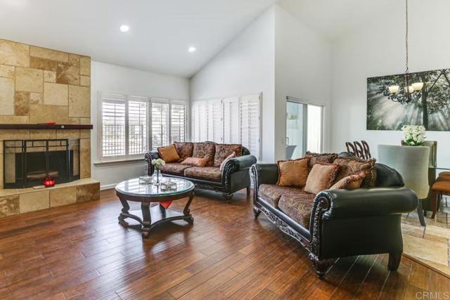 Detail Gallery Image 4 of 18 For 11020 Paseo Castanada, La Mesa,  CA 91941 - 3 Beds | 2/1 Baths