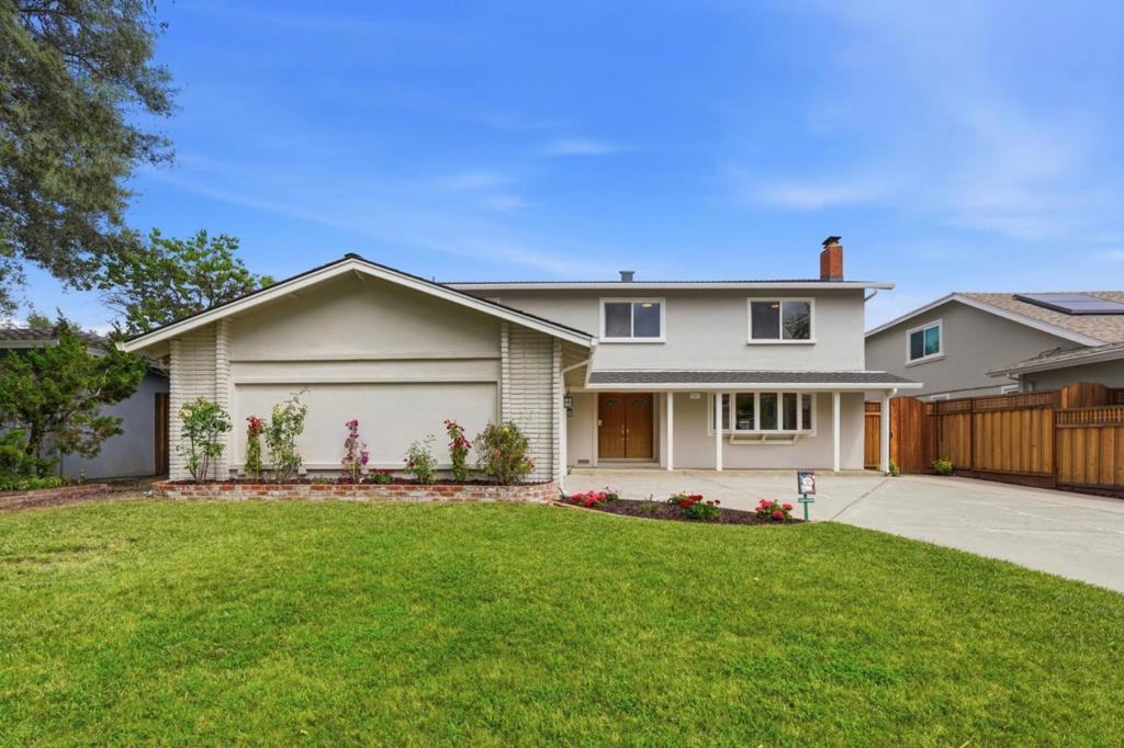 269 Los Palmos Way