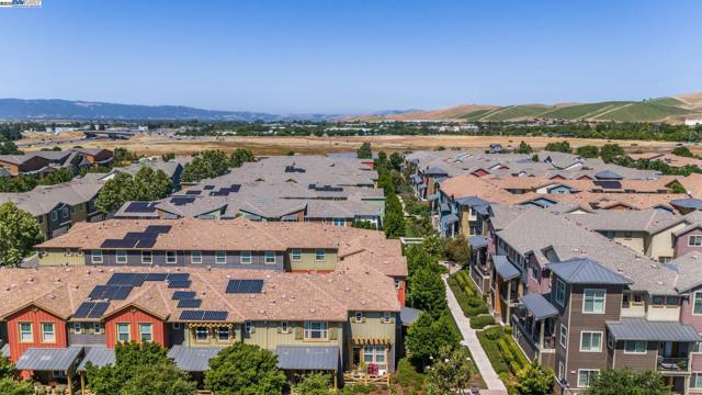 454 Persimmon Common, Livermore CA: https://media.crmls.org/mediaz/56582f65-5b76-4780-be80-1607eef69994.jpg