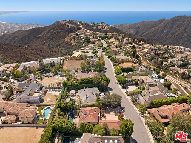 1330 Piedra Morada Drive