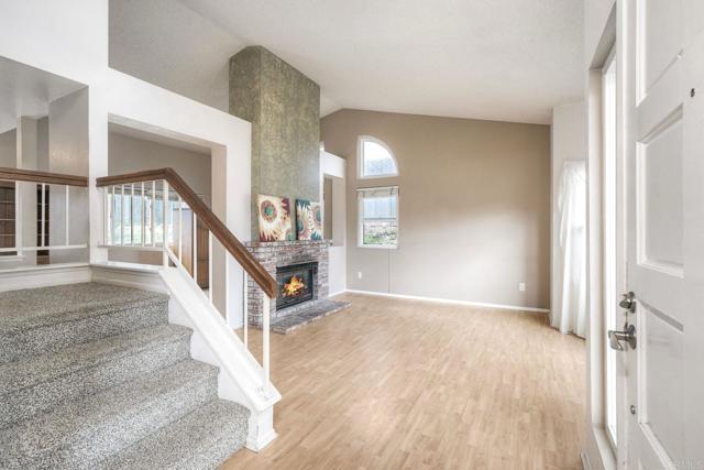 1428 Eastview Court, Oceanside CA: https://media.crmls.org/mediaz/56591f82-044b-4b28-a0ff-ed509980a47c.jpg