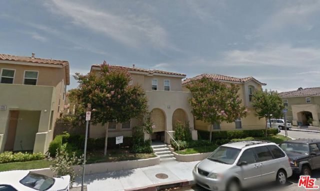 202 Gabriel Garcia Marquez Street, Los Angeles CA: https://media.crmls.org/mediaz/565962b5-10f5-488c-b1cb-df65ee60e2be.jpg