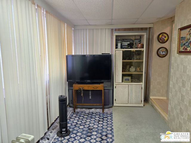 69490 Parkside Drive, Desert Hot Springs CA: https://media.crmls.org/mediaz/5659908c-e150-4f17-b961-76f90488d8ed.jpg