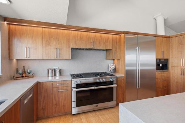 420 Seaview Drive, Aptos CA: https://media.crmls.org/mediaz/5659c059-88bd-4b31-83ed-da274547d066.jpg