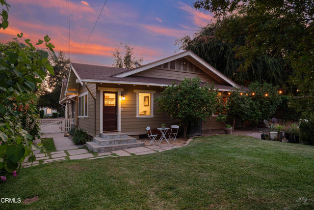 1036 N Chester Avenue, Pasadena CA: https://media.crmls.org/mediaz/565ac5b5-f8d2-402d-a84f-07b9c178877c.jpg