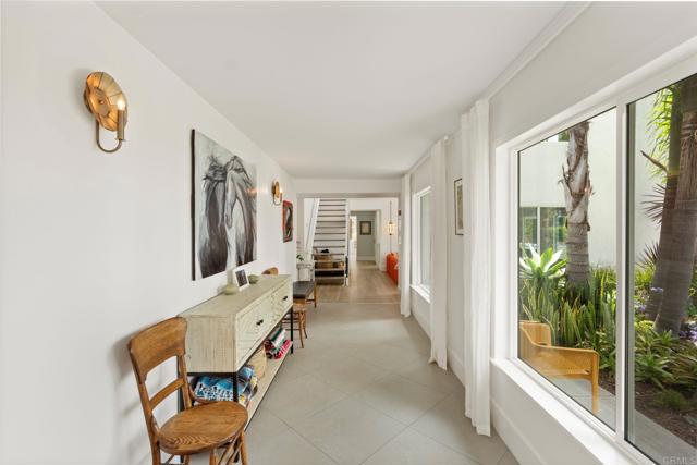 Detail Gallery Image 7 of 68 For 2066 Steiger Ln, Oceanside,  CA 92056 - 5 Beds | 3 Baths