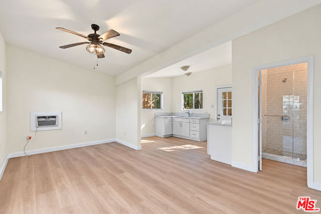 1283 South WINDSOR photo 35