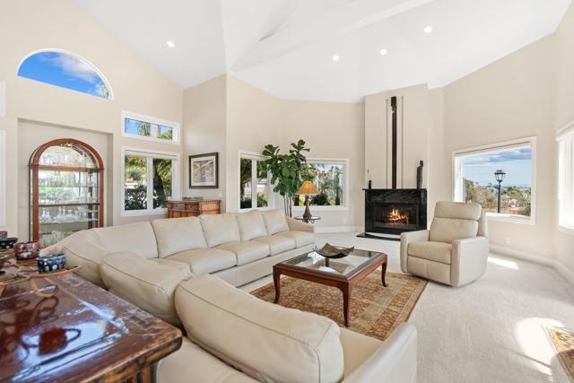 Detail Gallery Image 10 of 46 For 7327 El Fuerte St, Carlsbad,  CA 92009 - 5 Beds | 4/1 Baths