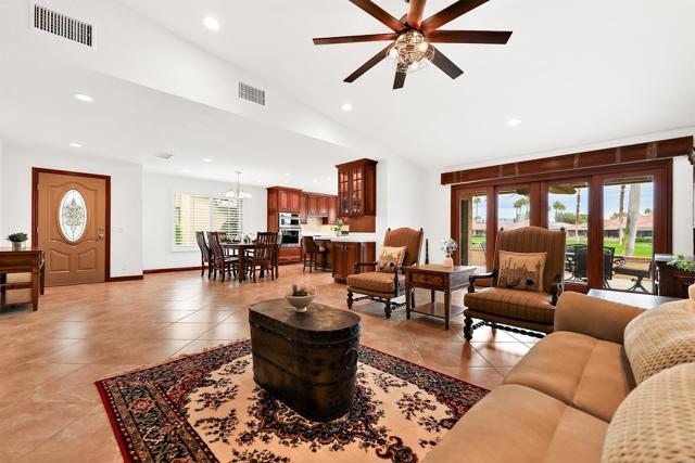 Detail Gallery Image 8 of 46 For 49 Conejo Cir, Palm Desert,  CA 92260 - 3 Beds | 3 Baths