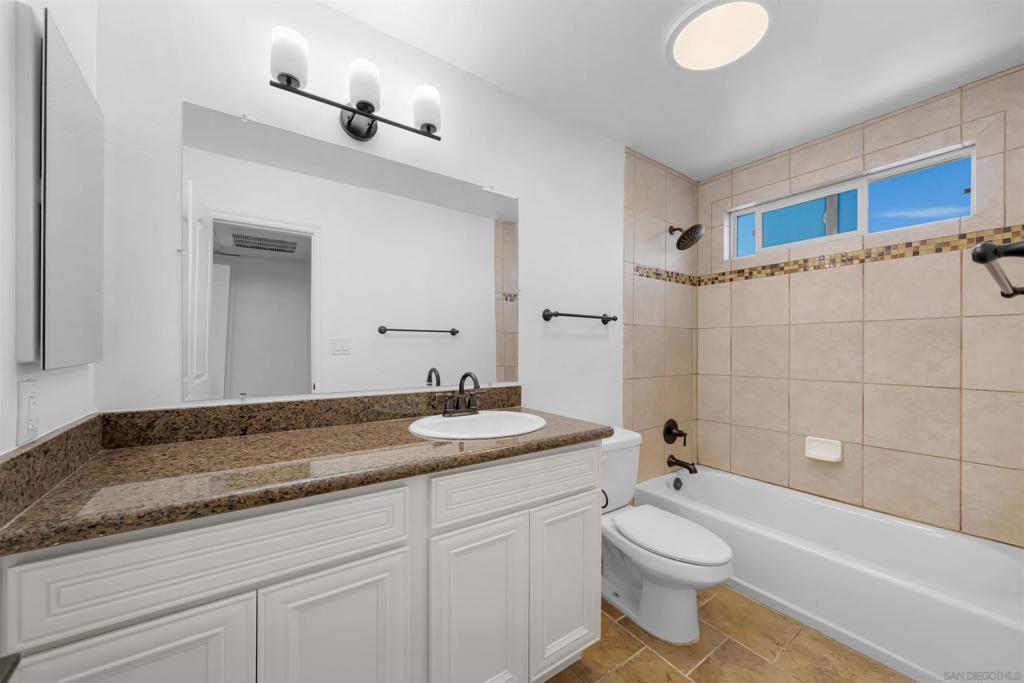 1030 Robinson Ave - photo 8