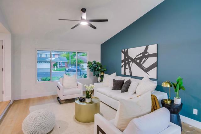 13856 Paseo Cardiel, San Diego CA: https://media.crmls.org/mediaz/565d961a-9d0f-4658-b6d5-ffbed593da14.jpg
