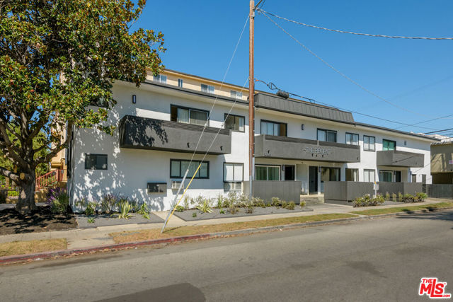 10225 Regent Street photo 11