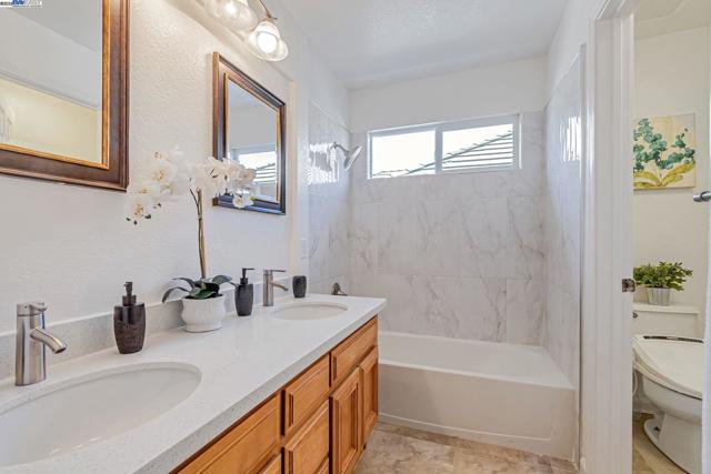 1657 Via Cortina, San Jose CA: https://media.crmls.org/mediaz/565e89b7-9b88-4cdc-9707-0fc26444da10.jpg