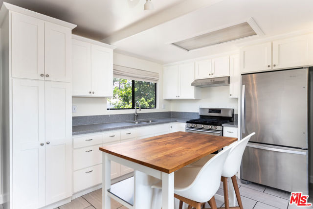 441 N Ditman Avenue, Los Angeles CA: https://media.crmls.org/mediaz/565ef577-27bb-48e7-934c-f71261796146.jpg