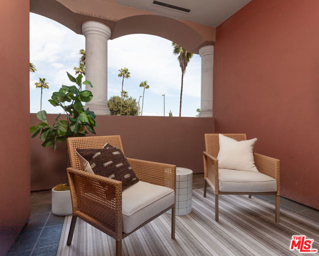 3750 Santa Rosalia Drive, Los Angeles CA: https://media.crmls.org/mediaz/565f43bd-a4ec-4ced-89a4-f2a9ba169c62.jpg