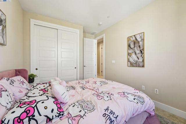 7213 Calistoga Ln, Dublin CA: https://media.crmls.org/mediaz/565f5f8d-2c36-462a-9e31-0ca88d941fff.jpg
