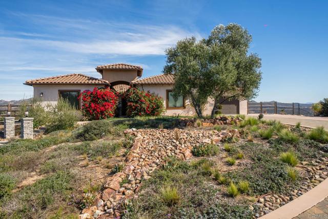 13495 Del Poniente Road, Poway CA: https://media.crmls.org/mediaz/565fa59a-eaa7-4bfb-a497-30236563ea9a.jpg