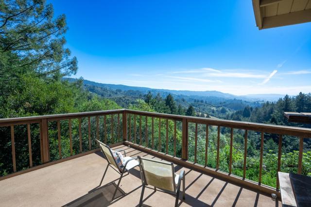 630 Caudill Road, Watsonville CA: https://media.crmls.org/mediaz/56606ccd-9eff-4e2e-ab15-99be22327841.jpg