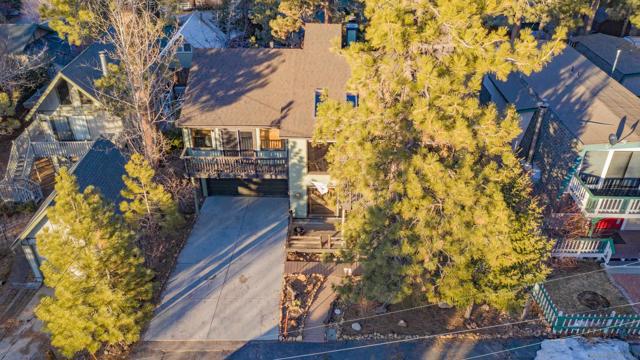 39470 Lake Dr, Big Bear CA: https://media.crmls.org/mediaz/56608f39-4781-4284-ac6b-34497bf9b8a2.jpg
