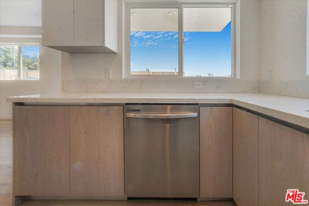 MLS #26864753 image #51